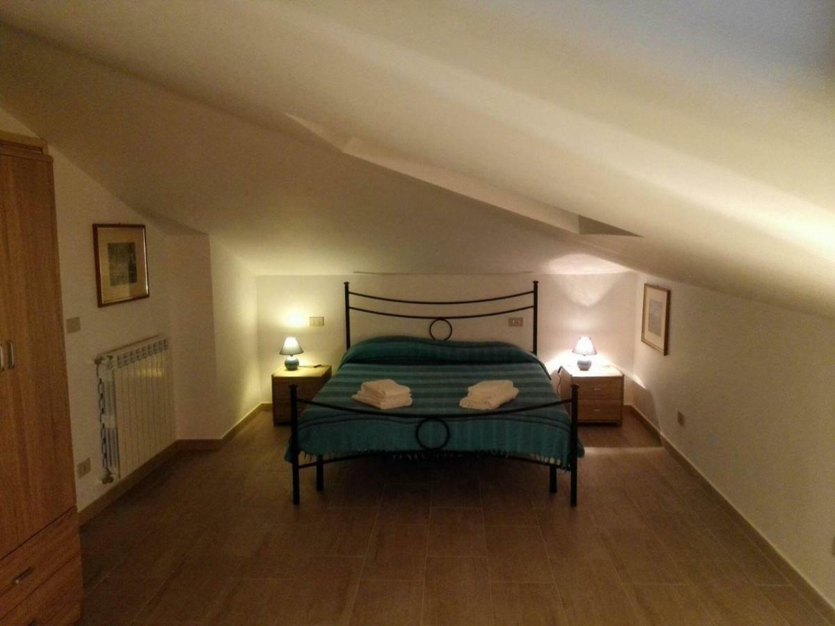 Villa Marysa Studio Apartment Giardini Naxos Eksteriør billede