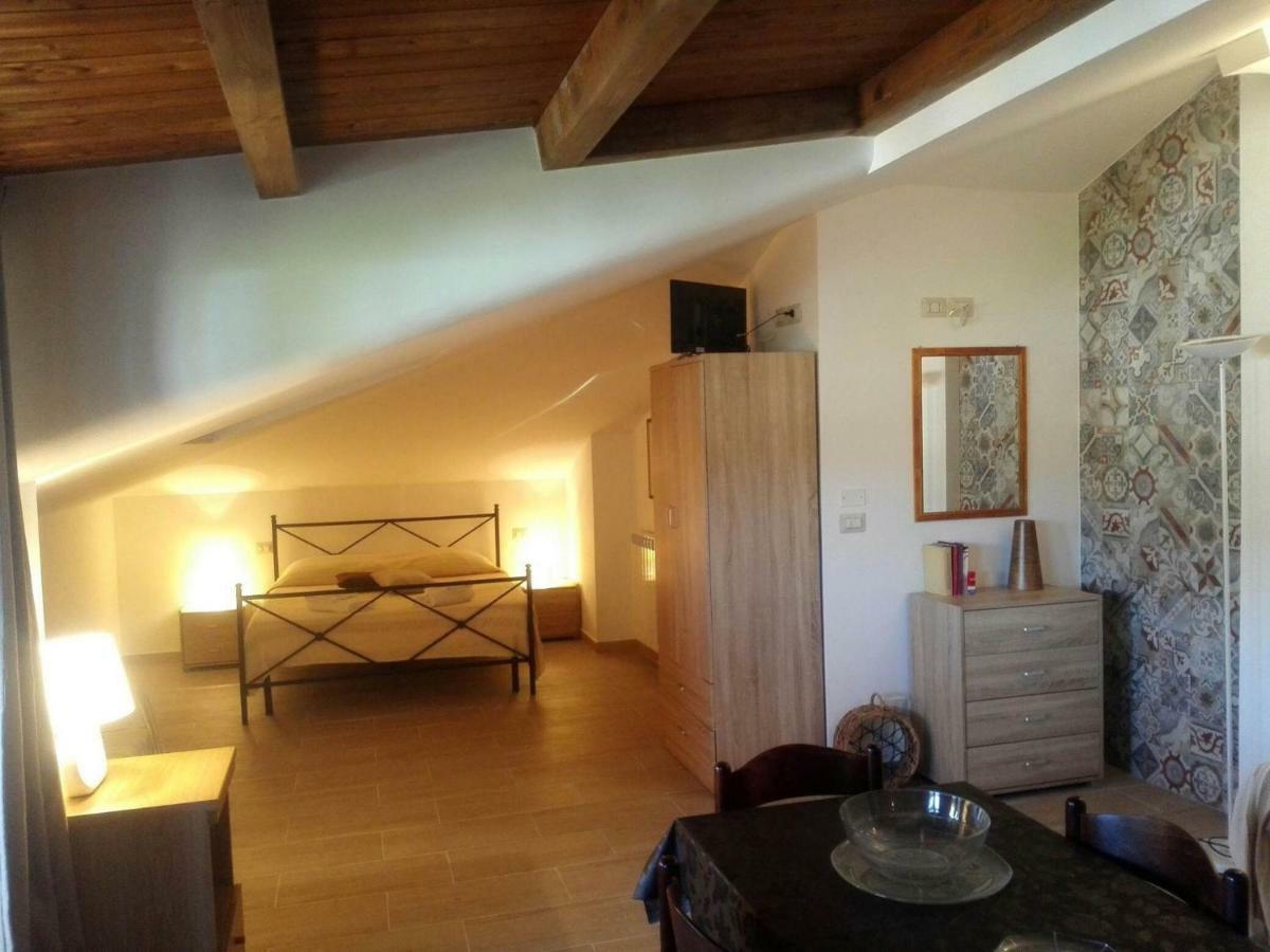 Villa Marysa Studio Apartment Giardini Naxos Eksteriør billede