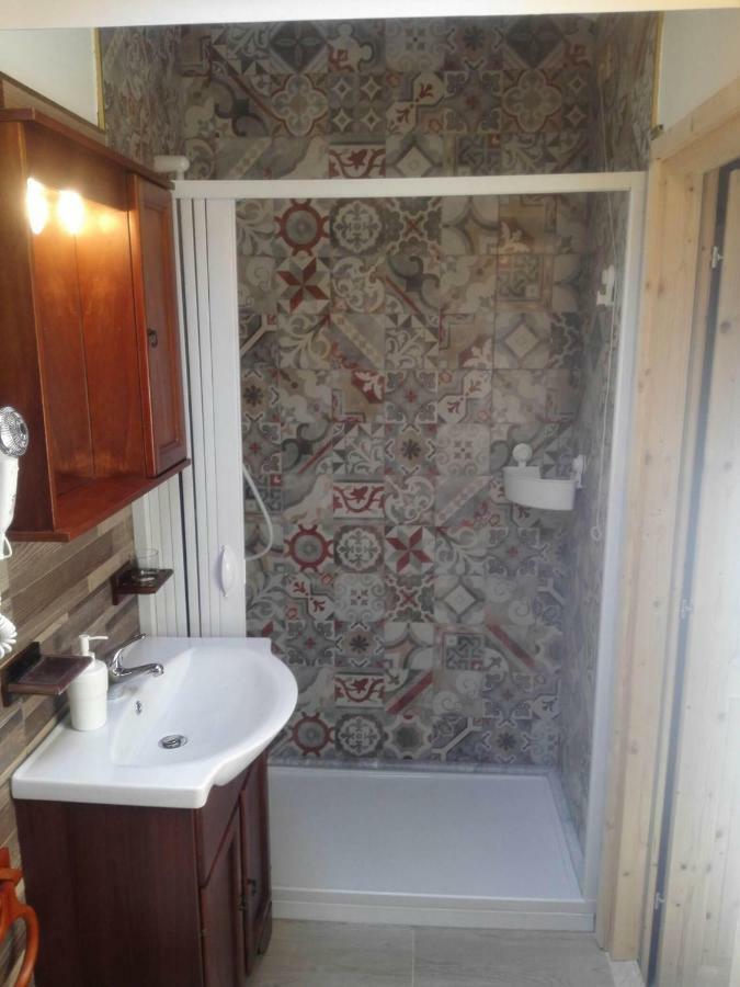 Villa Marysa Studio Apartment Giardini Naxos Eksteriør billede