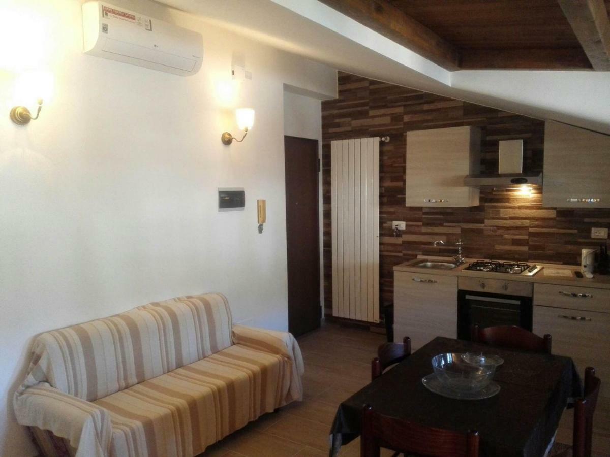 Villa Marysa Studio Apartment Giardini Naxos Eksteriør billede